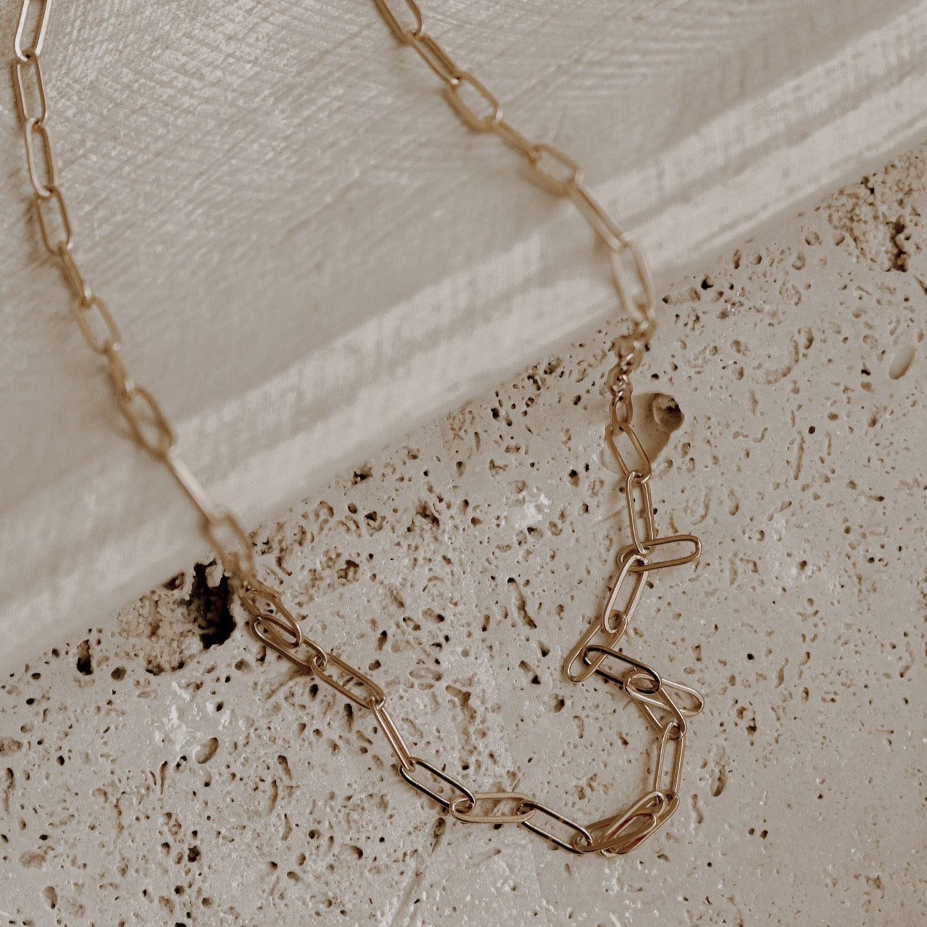 amelia necklace