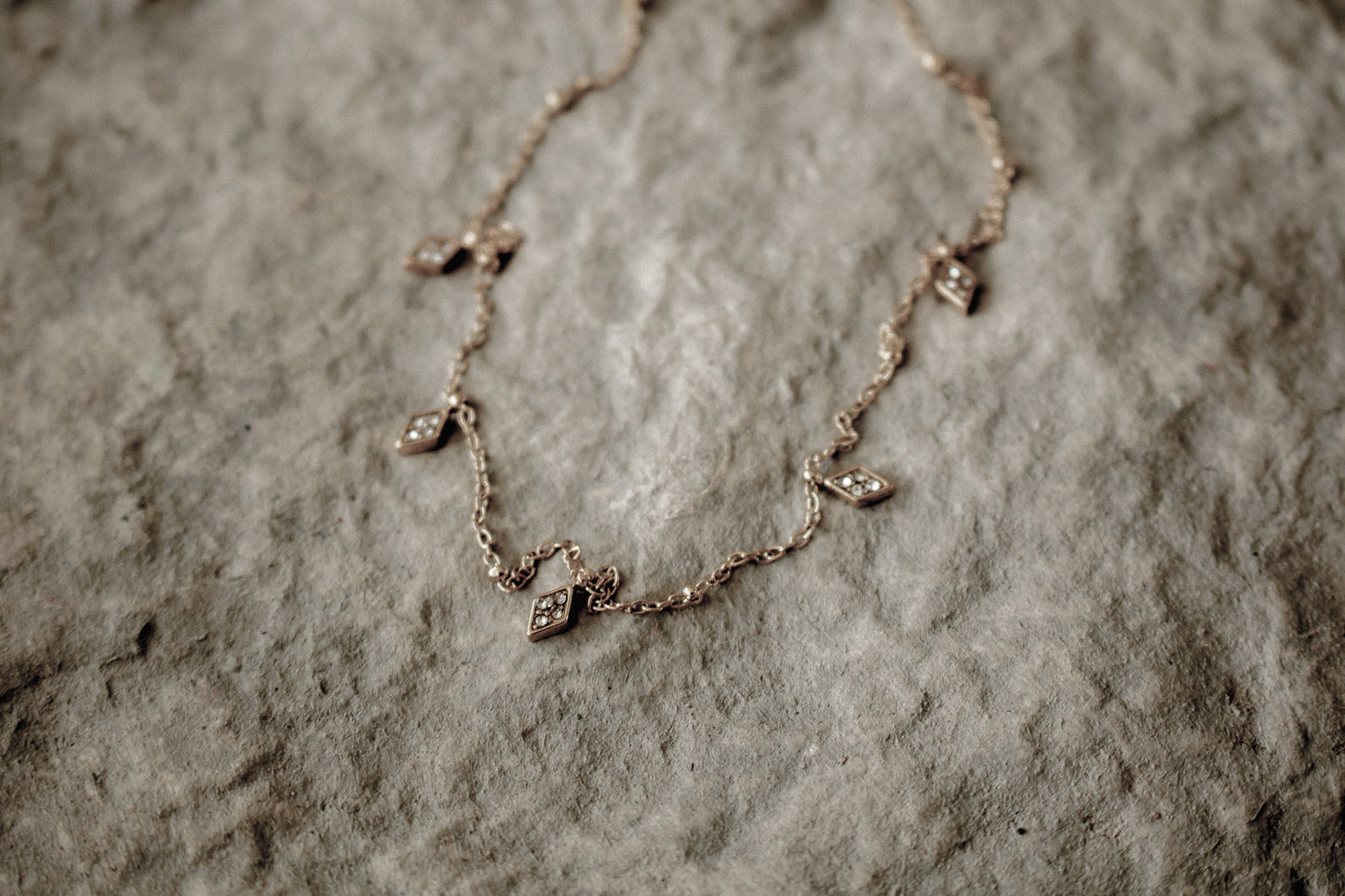 dot necklace